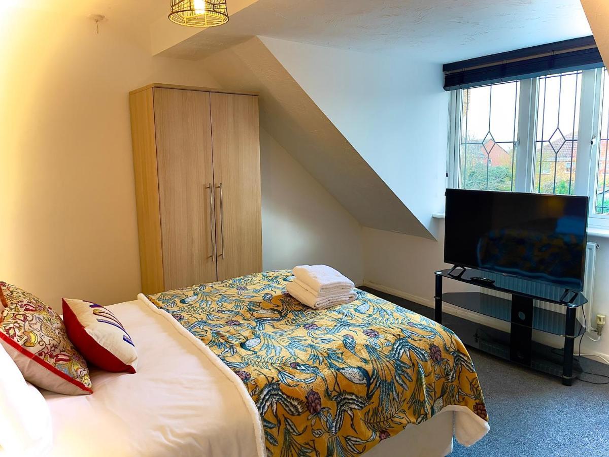 Charming Home In Wellingborough Esterno foto