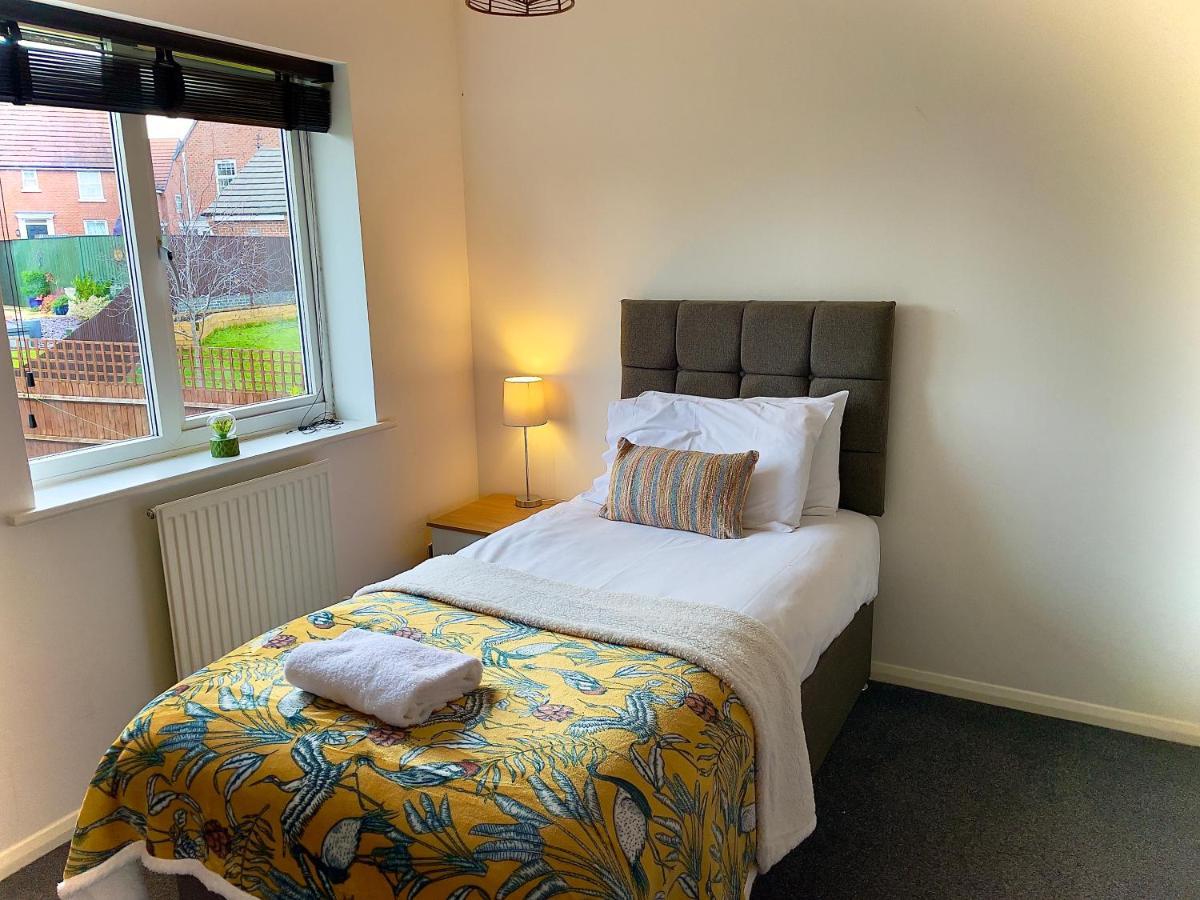 Charming Home In Wellingborough Esterno foto